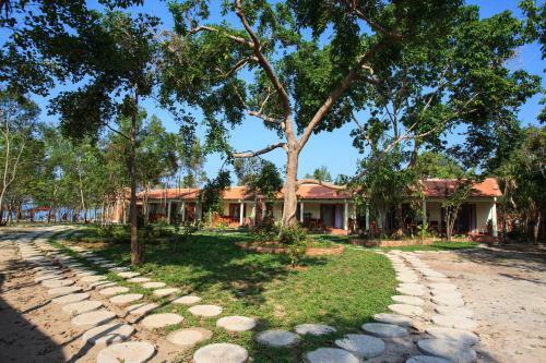 Hotel Wild Beach Phu Quoc Resort