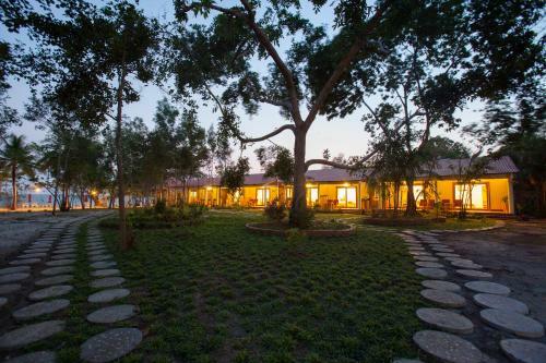 Hotel Wild Beach Phu Quoc Resort