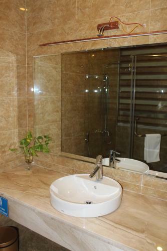 Hai Yen Luxury Hotel