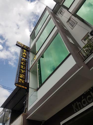 Tay Nguyen Hotel