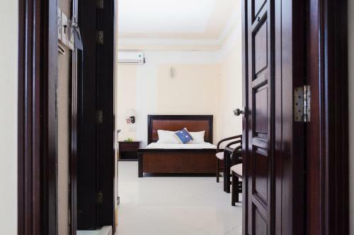 Long Chau Hotel