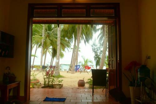 Hotel Kiki Coconut Beach Resort