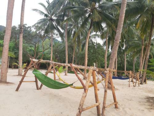 Hotel Kiki Coconut Beach Resort