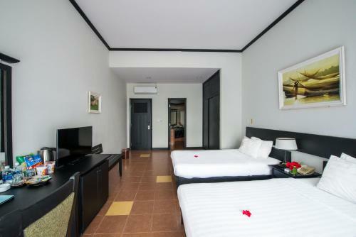 Hotel Lazi Beach Resort