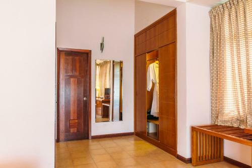 Hotel Lazi Beach Resort