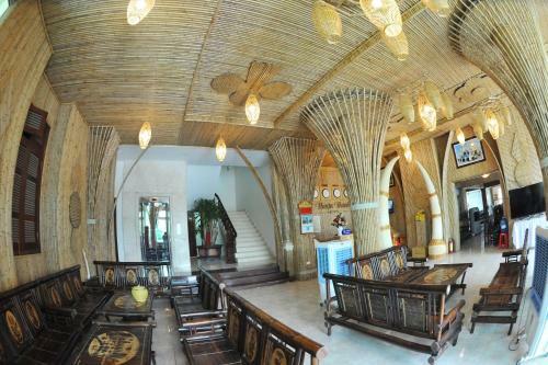 Thuan Thanh Hotel