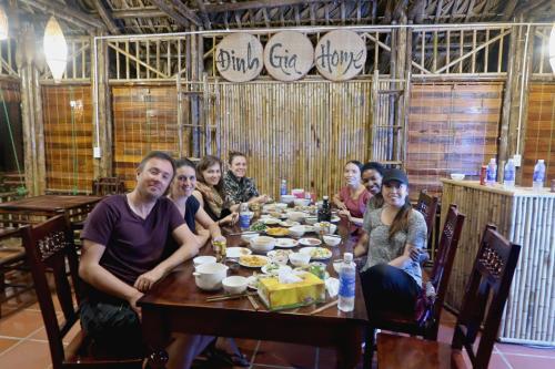 Dinh Gia Home