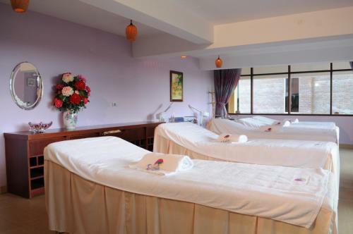 Hotel Cucphuong Resort