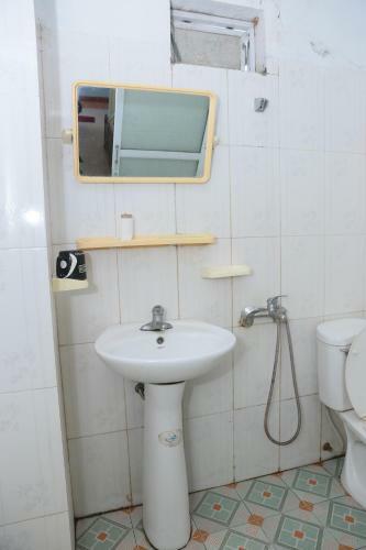 Hostal Cao Son Guesthouse & Restaurant