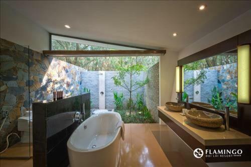 Flamingo Happy Villa Owner