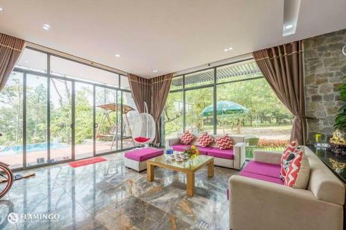 Flamingo Happy Villa Owner