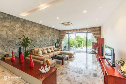 Flamingo Happy Villa Owner