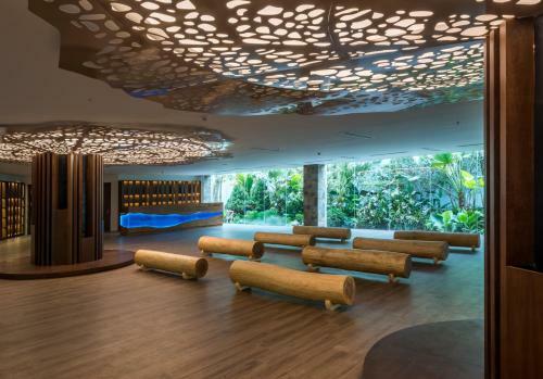 Hotel Flamingo Dai Lai - Forest In The Sky