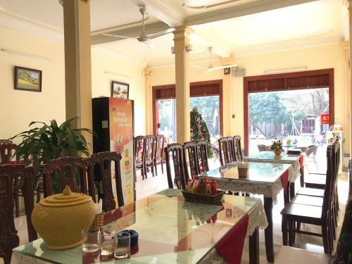 Hoa Luan Restaurant Hostel