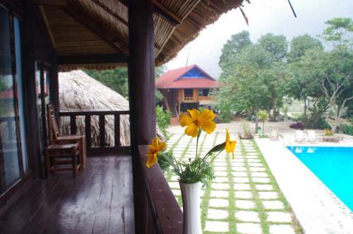 Hotel Mai Chau Sky Resort