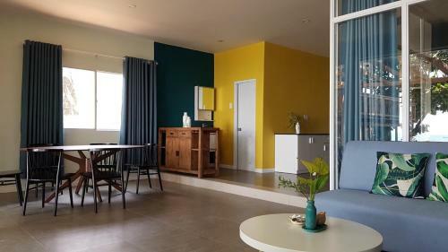 Hostal Phu Huy Guest House
