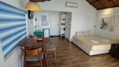 Hostal Phu Huy Guest House