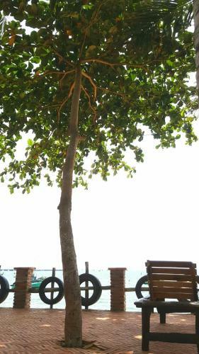 Hostal Phu Huy Guest House