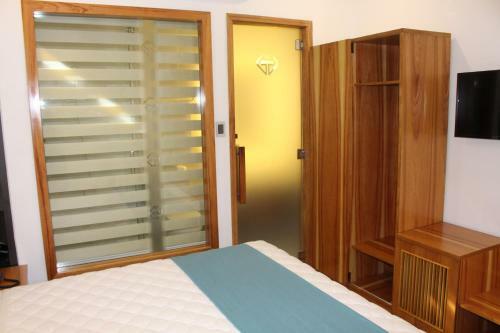 H?ng Tuy?t Ph� Qu?c Hotel
