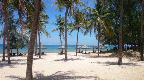 Kosmos Phu Quoc Apart Hotel