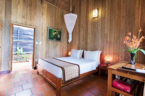 Hotel Ancarine Beach Resort