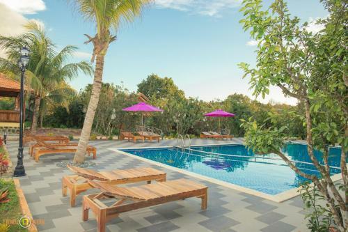 Bed & Breakfast Phu Quoc Pomelo Garden