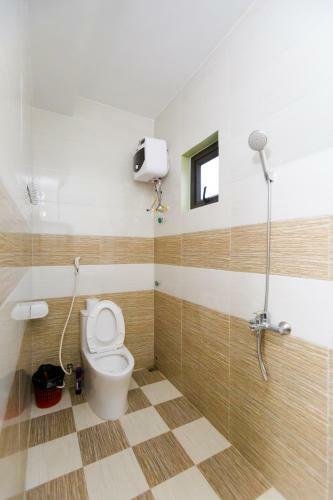 Hostal Quan Lan Nam Phong Hotel