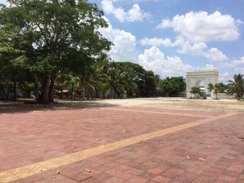 Hotel Kh�ch S?n �nh Quang