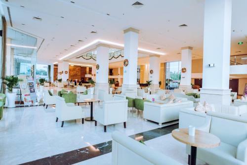 Sunrise Hotel