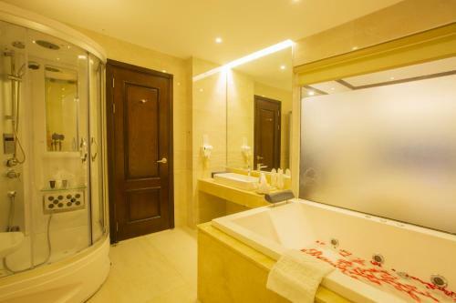 Westlake Hotel & Resort Vinh Phuc