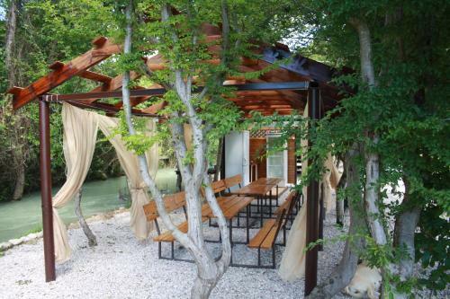 Camping "houses By The River"