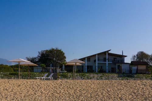 Injir Village Hotel