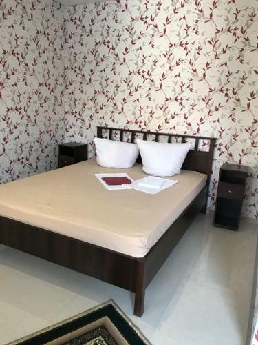 Hostal Guest House U Larisy