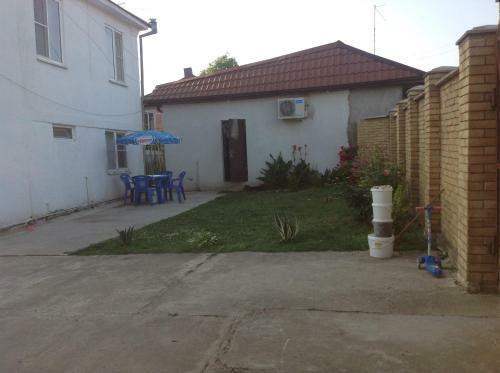 Hostal Guest House In Gudauta