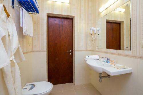 Zolotoy Yakor Hotel