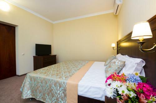 Zolotoy Yakor Hotel