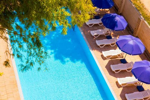 Zolotoy Yakor Hotel