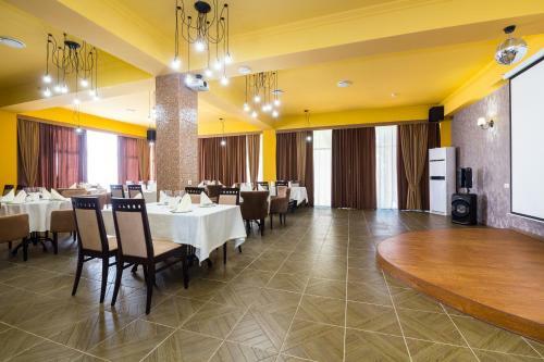 Zolotoy Yakor Hotel