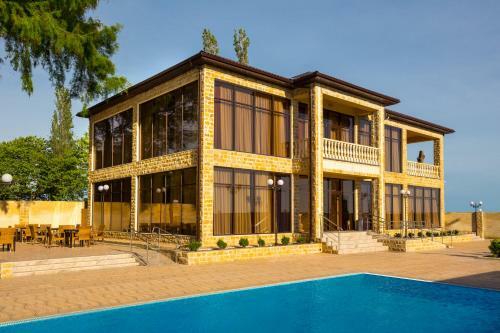 Zolotoy Yakor Hotel