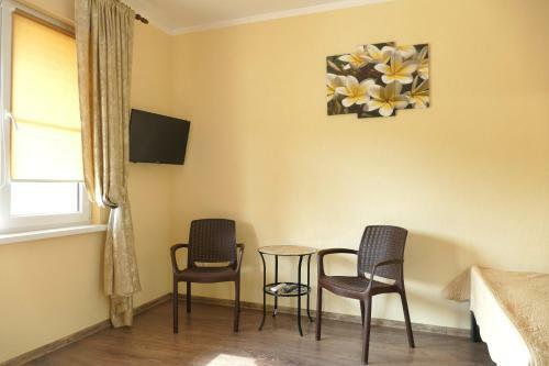 Hostal Anzor Guest House
