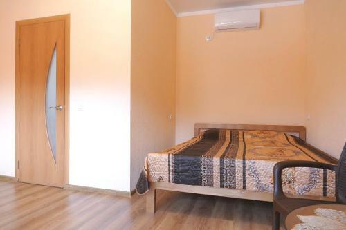 Hostal Anzor Guest House