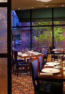 Hotel Renaissance Arts