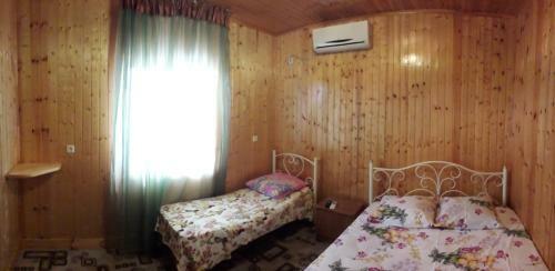Hostal Roxana Guest House