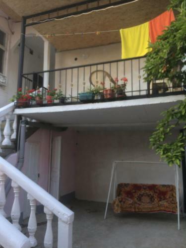 Hostal Guest House U Larisy