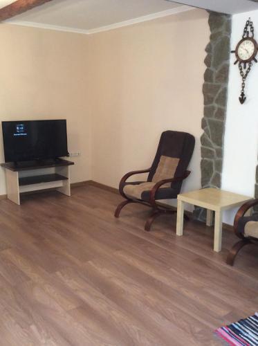 Guest House Na Komarov 1
