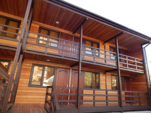 Hostal Guest House Wood House