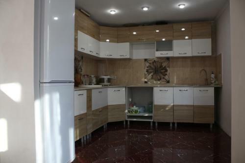 Hostal Guest House Monini