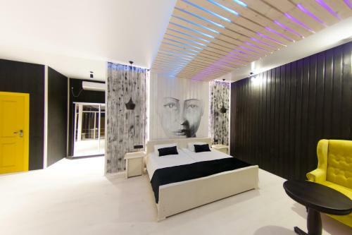 Captain Black Hotel