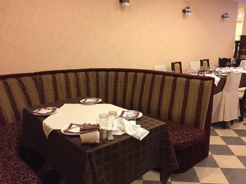 Mramorny Zamok Hotel