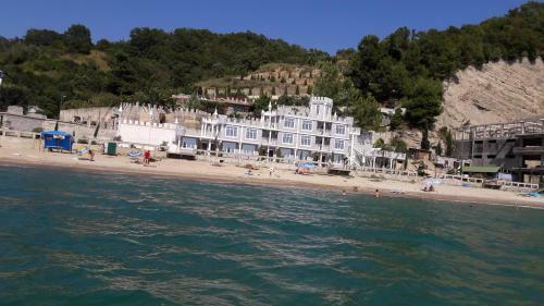 Mramorny Zamok Hotel